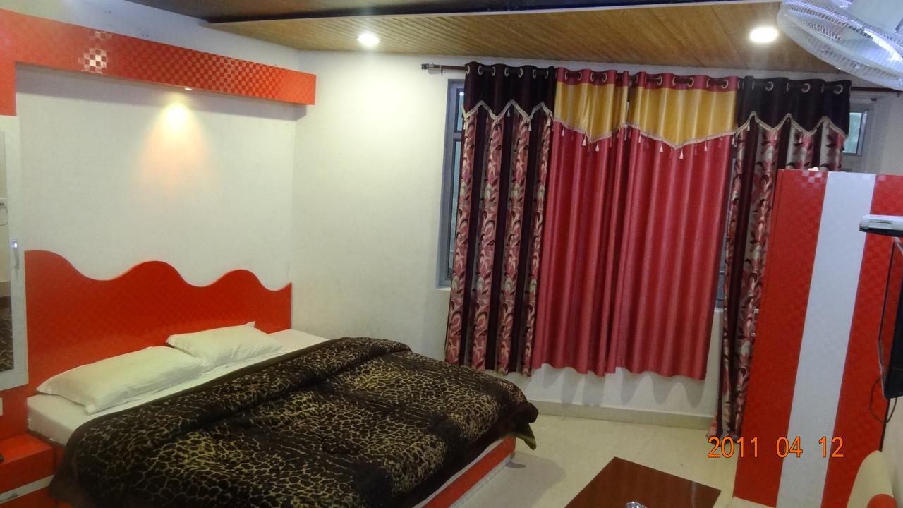 Hotel Dalhousie Hills Esterno foto