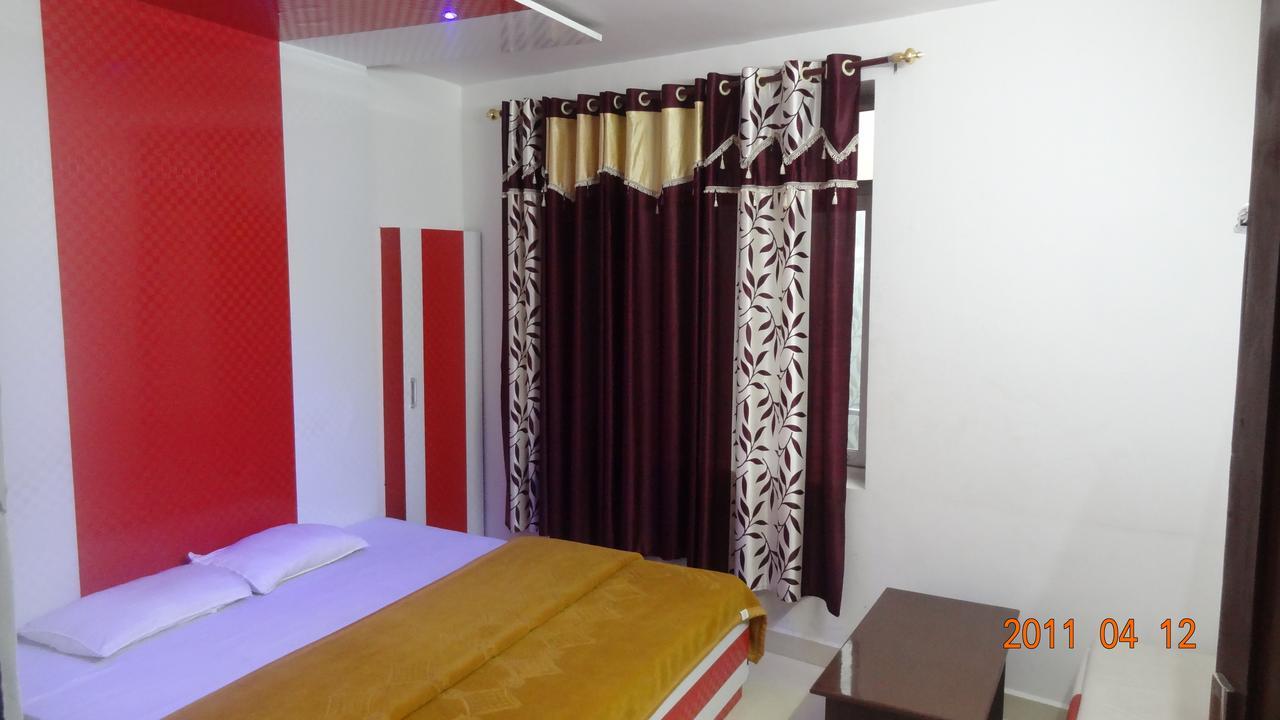 Hotel Dalhousie Hills Esterno foto